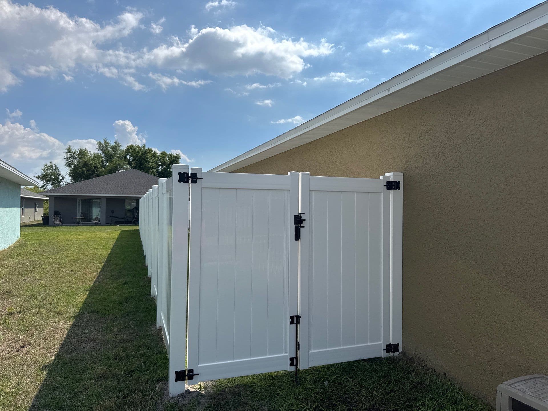 Vinyl Fence installation by ASAP Fence & Gates in Florida